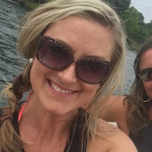Meet your Posher, Julie